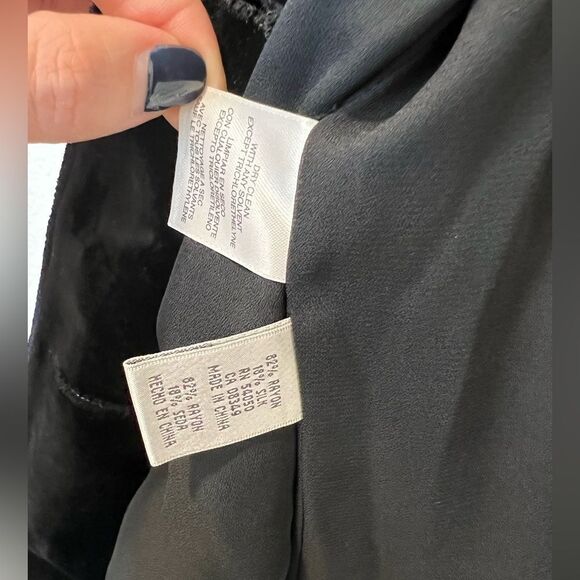 NINE WEST BLACK VELOUR BLAZER SIZE 8 - Picture 5 of 6